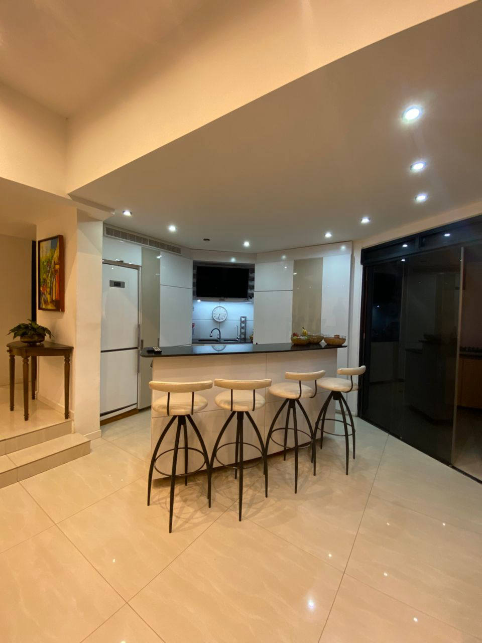 Квартира, 2390 м², 130 000$ — FAKTOR